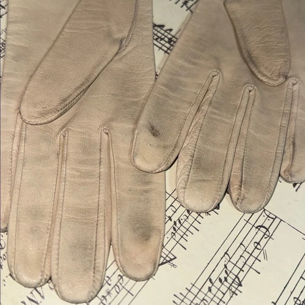 Vintage Cream Leather Gloves SZ Small